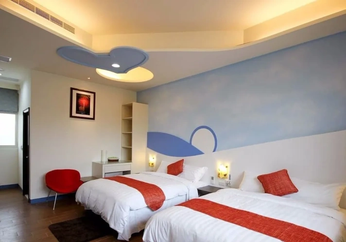 Standard Quadruple room with balcony and with courtyard view