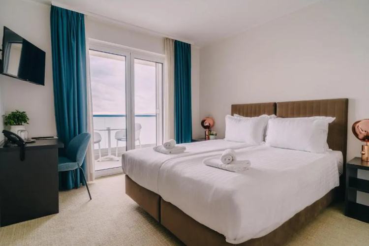 Hotel Kul IN Ablana
