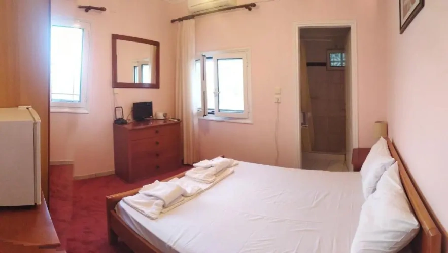 Standard Double Basement room