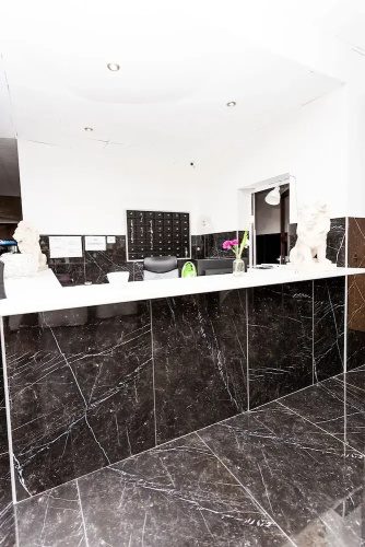 TIF hotel & restaurant