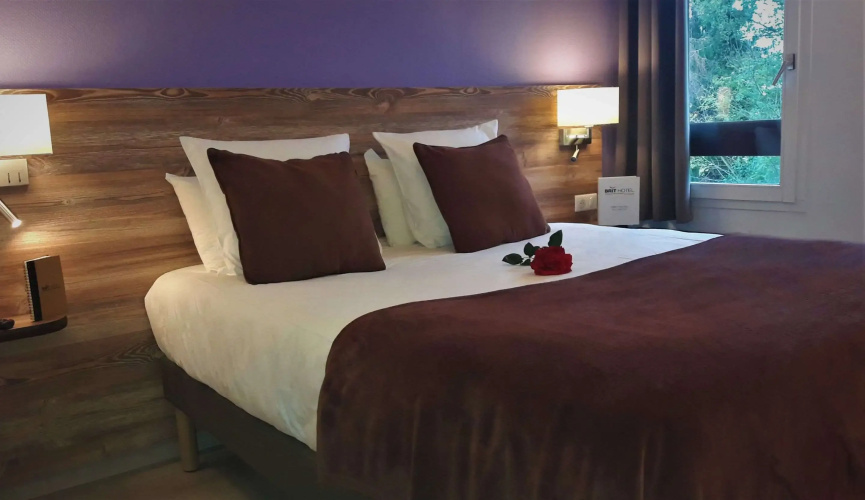 Brit Hotel Confort Pau Lons