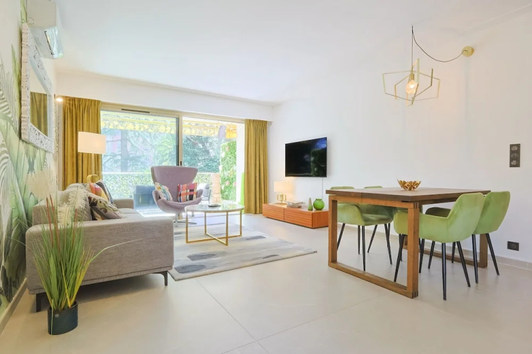 Le Jungle in Cannes With 2 Bedrooms and 2 Bathrooms