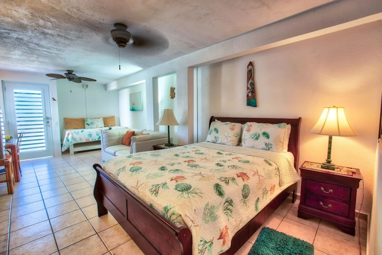 Coconut Palms Inn On The Beach