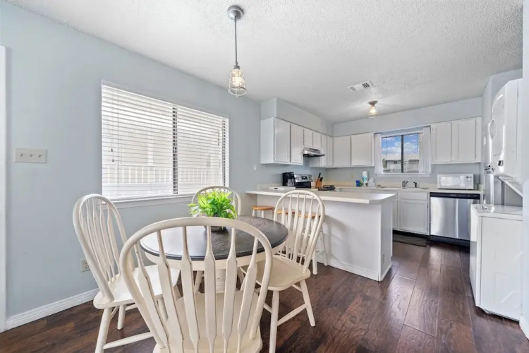 Wolf Bay Villas 208