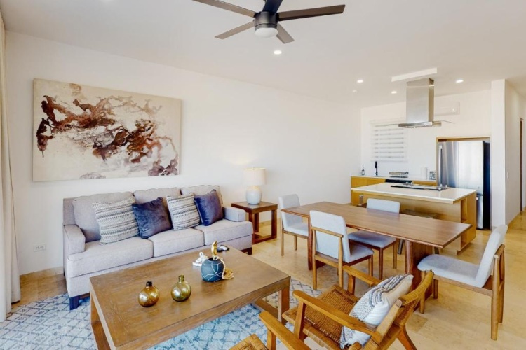 2 Bedrooms Apartment