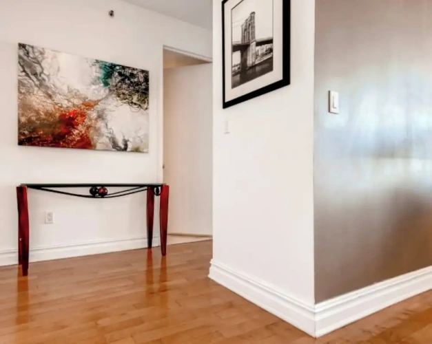 2 Bedrooms Classic Apartment