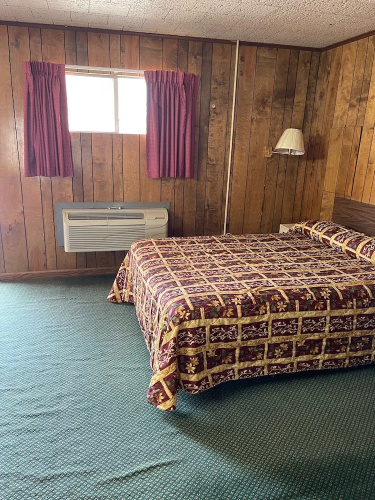 Wildflower Inn & RV Park