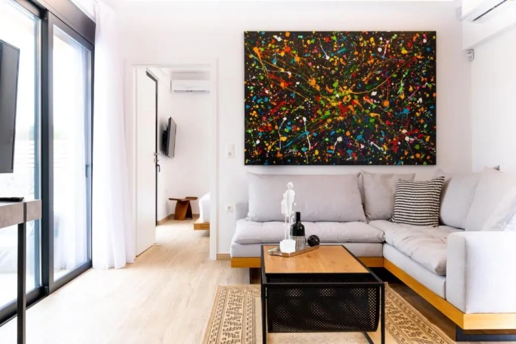 2 Bedrooms Villa