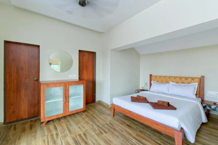 SaffronStays Coral Hues