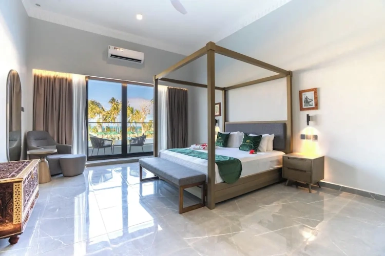 Standard Double room with balcony and with sea view