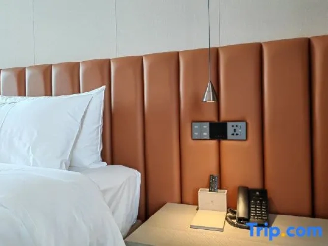 Platinum Hyale Hotel