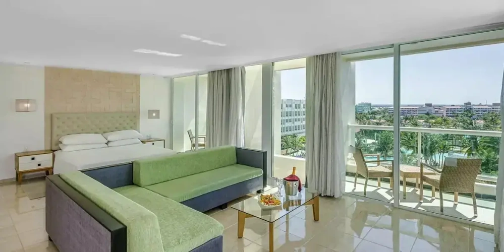 Suite with sea view