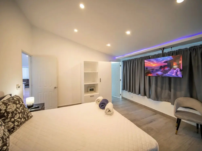 Plaza Achim Penthouse, 300m From Beach!