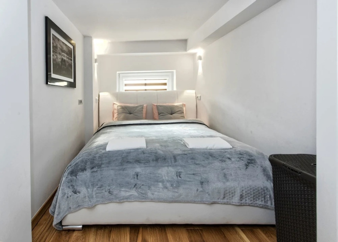 Acco Rent Amber House
