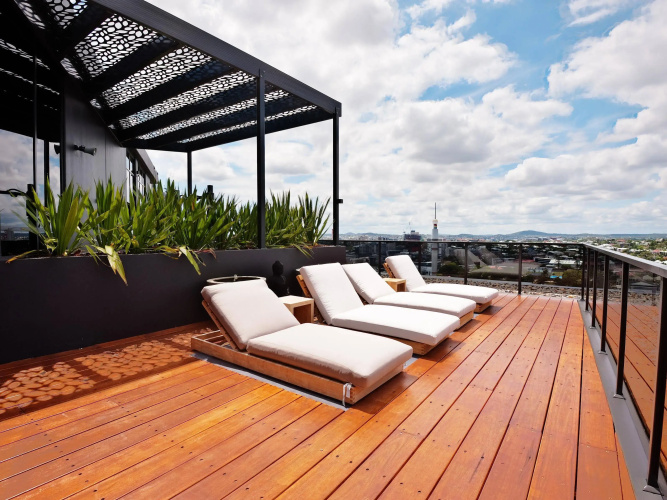Botanica Residences