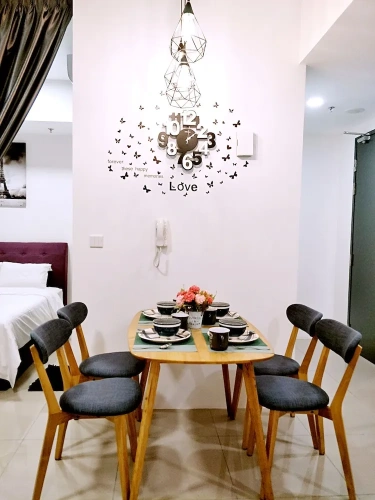 2 Bedrooms Apartment
