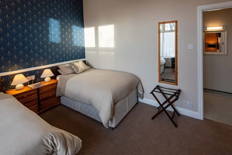 Superior Twin room