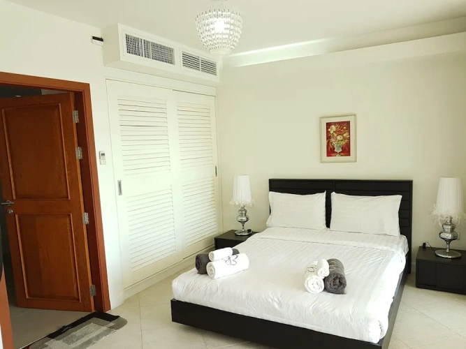2 Bedrooms Apartment with balcony