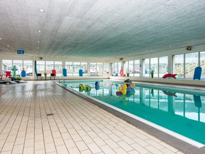 8 Person Holiday Home on a Holiday Park