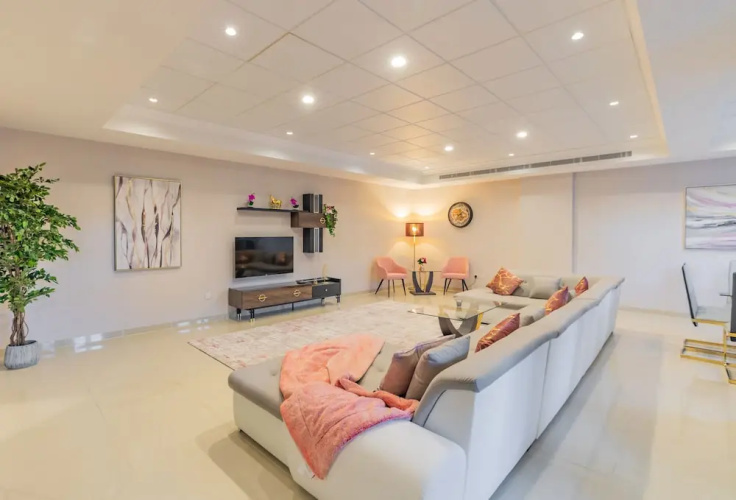 GLOBALSTAY. Private Pool Villas and Townhomes