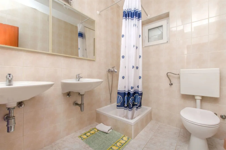 Apartments Ljiljana