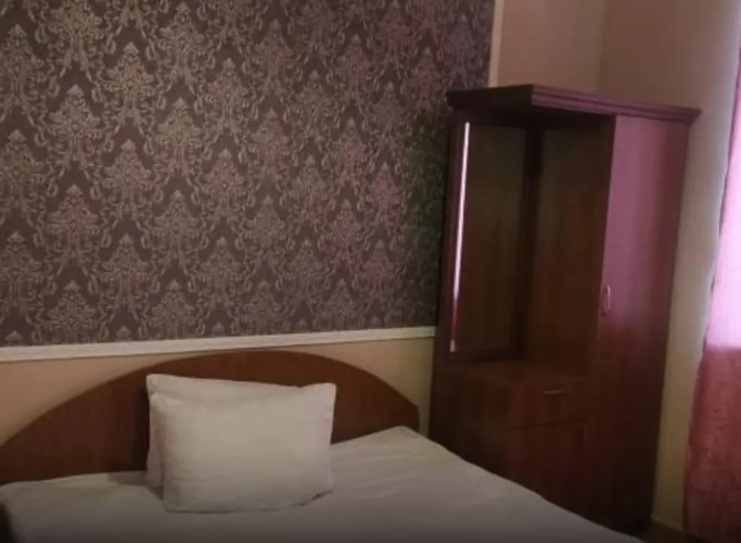 3 Bedrooms Standard Sextuple Cottage