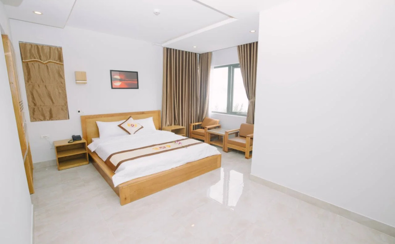 Tan Hoang Long Hotel