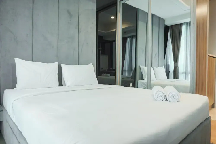 Luxurious Studio at Capitol Suites Apartment