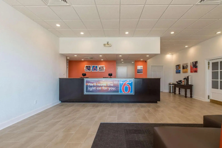 Motel 6 Hamilton, AL
