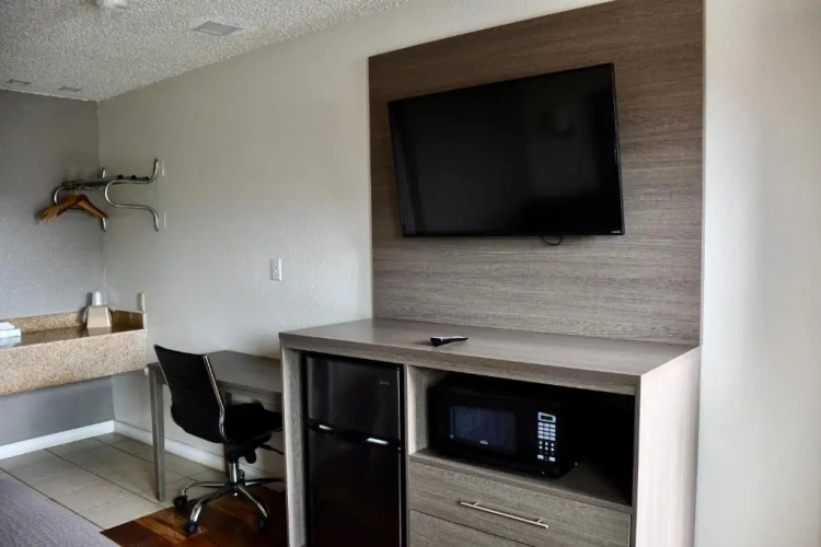 Standard room with balcony and with view