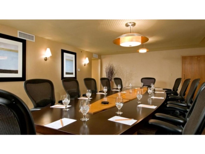 DoubleTree by Hilton Hotel Chicago - Arlington Heights photo 17