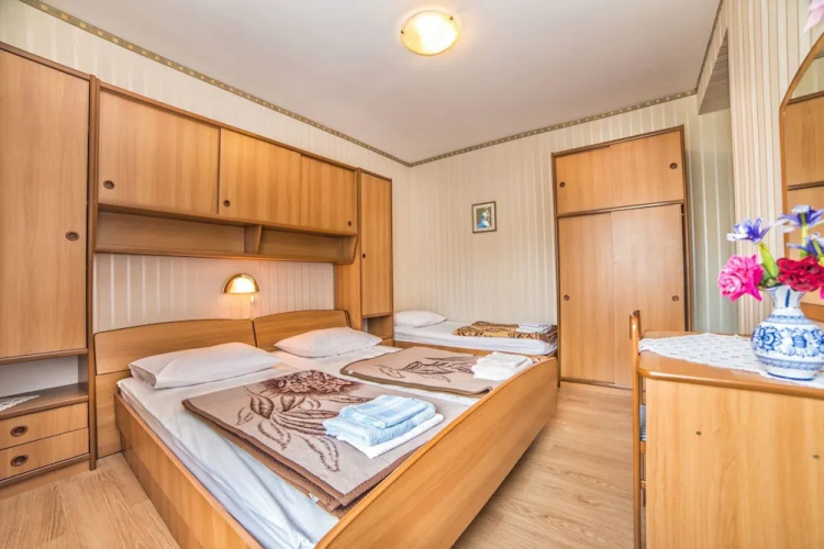 Apartments Javoran 3108