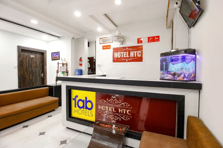 Hotel HTC By OYO Rooms