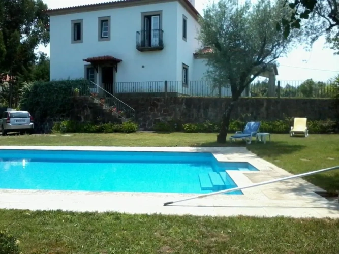 3 Bedrooms Cottage