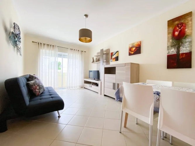 Prestige Apartment with Swimming Pool