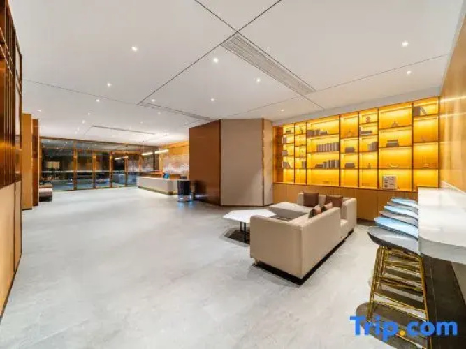 Xingyue Hotel (Nanchang North Higher Education Mega Center Zijing Night Market)