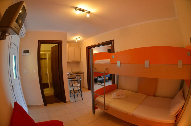Studios Plaka