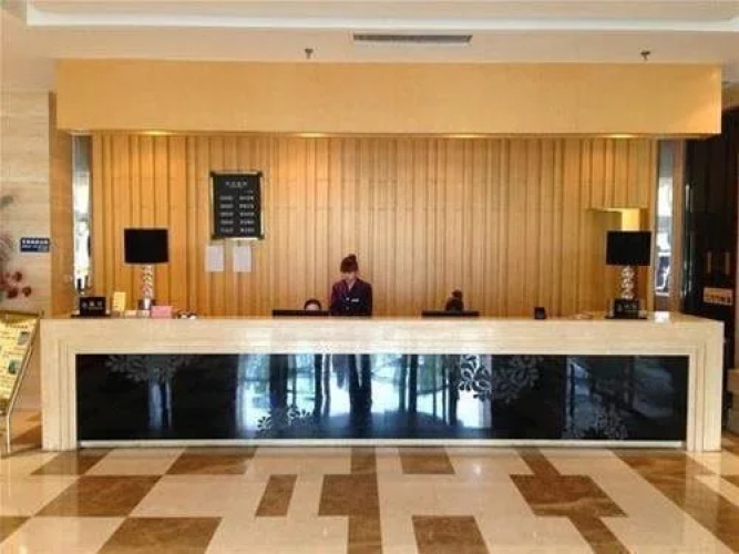 H Hotel
