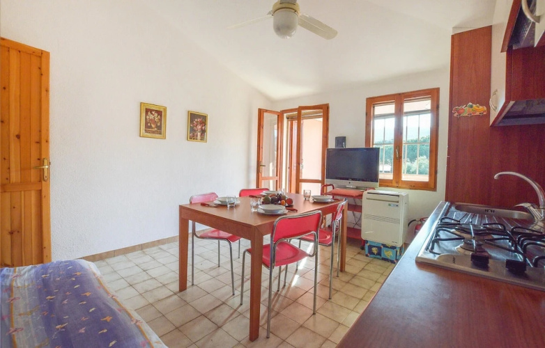 Awesome Apartment in Solanas With 2 Bedrooms