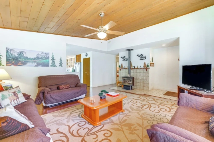 3 Bedrooms Cottage