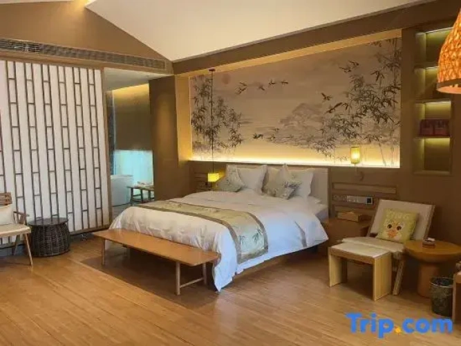 4 Bedrooms Villa