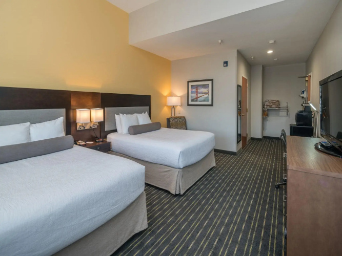 Hotel Aura SFO