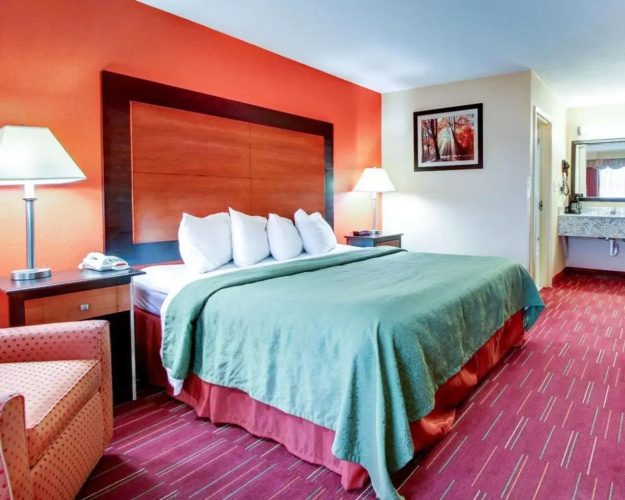 Richland Cardinal Inn Jackson