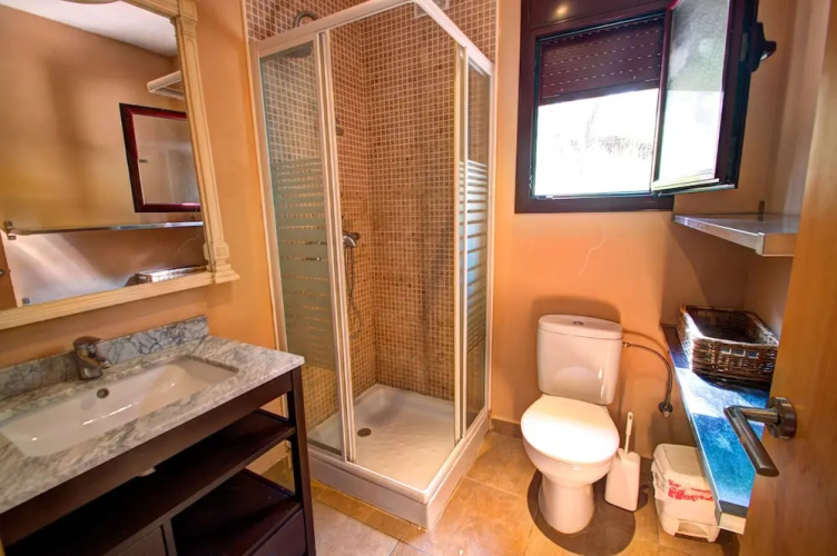 Relax House