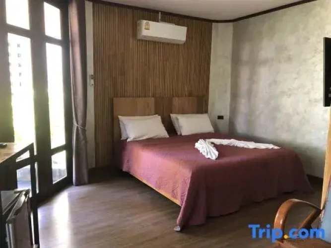 Deluxe room with garden view