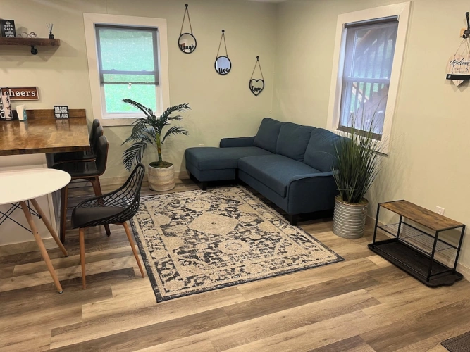 1 Bedroom Apartment with mountain view