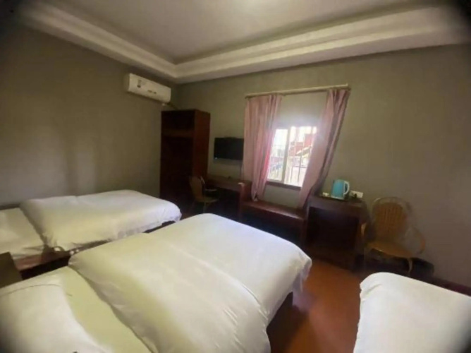 Fengrui Business Hotel
