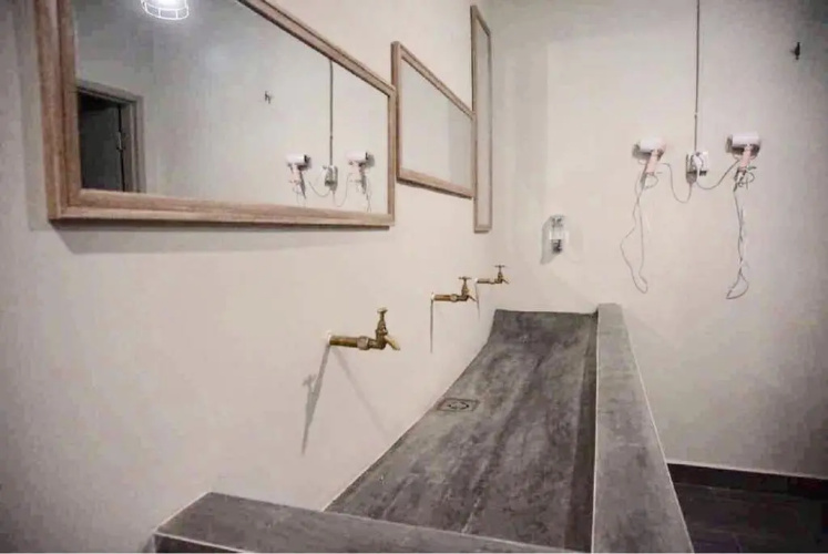 1992 Capsule Hotel - Hostel