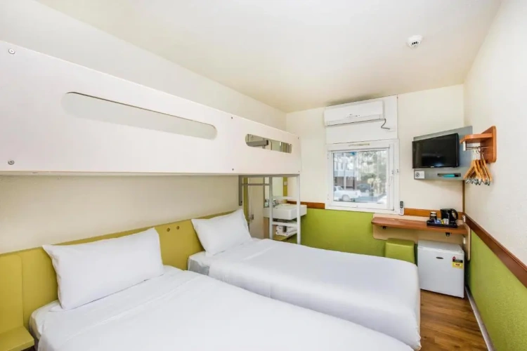 Standard Quadruple room