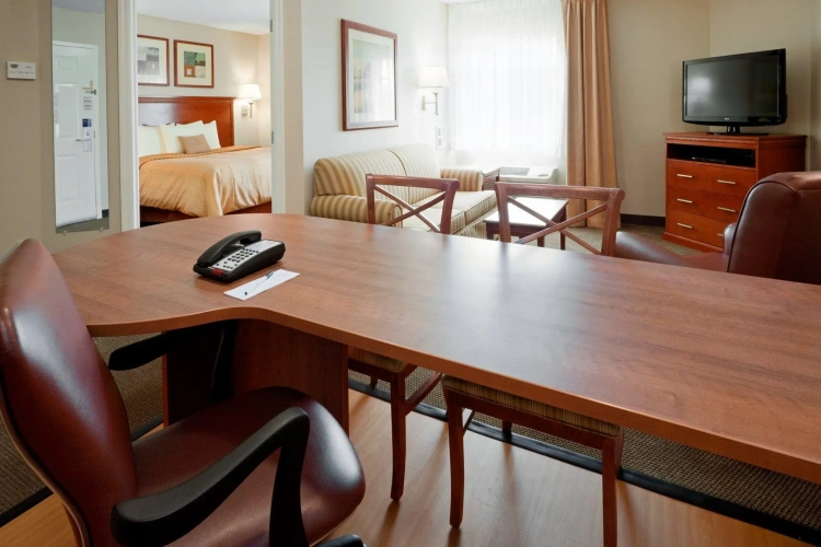 1 Bedroom Suite